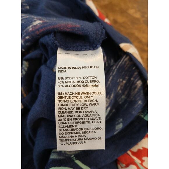 Chico's Women's floral top Size 3‎ ( XL) - Picture 6 of 8